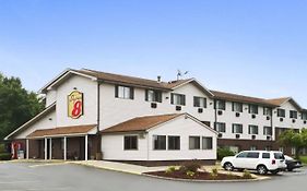 Super 8 By Wyndham New Castle